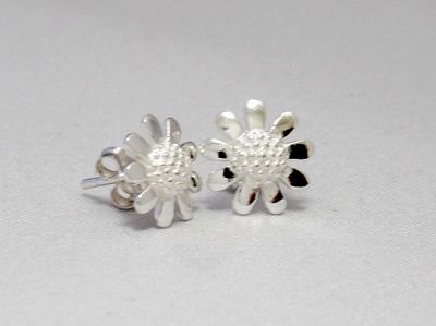alisha - AYE 637 SILVER SUNFLOWER EARRINGS